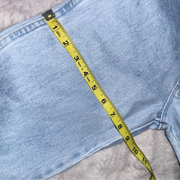 Wrangler Vintage Light Wash Two Tone Jeans Size 27/25” - Picture 11 of 11